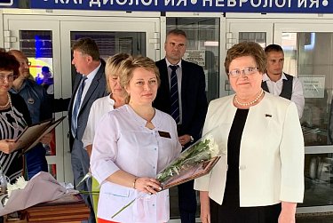 С благодарностью за самоотверженный труд